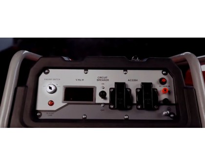 Генератор бензиновый TOR KM3800H 2,5кВт 220В 16л с кнопкой запуска и колесами